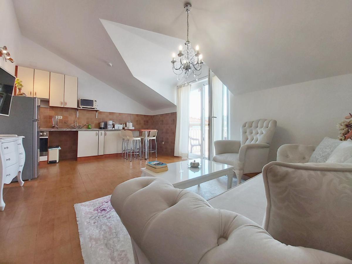 Adria Apartments And Rooms ドゥブロブニク エクステリア 写真